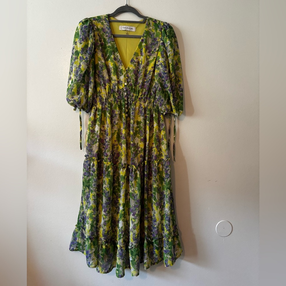Taylor Floral Spring V-Neck Green Midi Dress